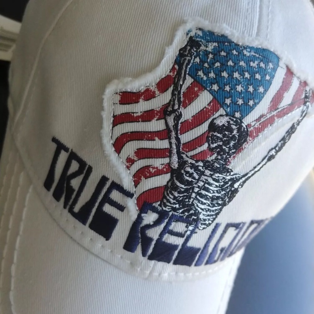 **LASTONE**True Religion White Hat